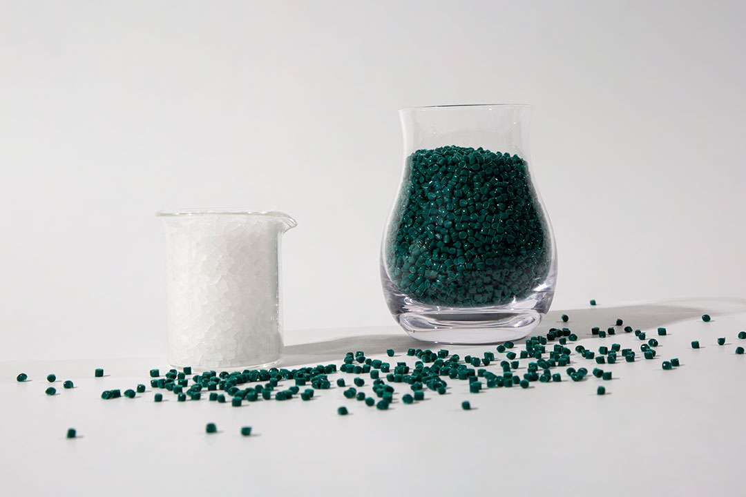 F40氟塑料的性能如何？